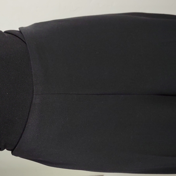 Virtue Cuffed Crop Pants - Picture 2 of 9